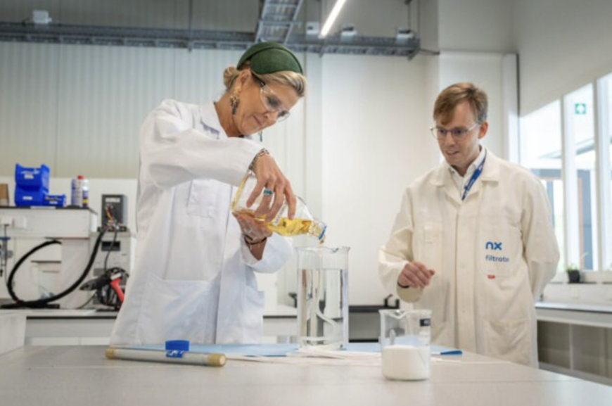 Queen Máxima opens innovative membrane factory of NX Filtration in Hengelo 